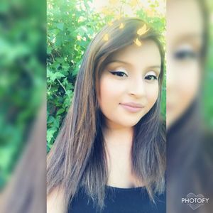 Meet your Posher, Noemi